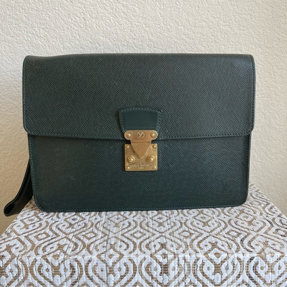 Louis Vuitton Handbags - LOUIS VUITTON Pochette Clutch Bag Green Taiga Leather